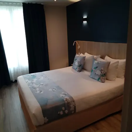 Hotel Modern Est 2*